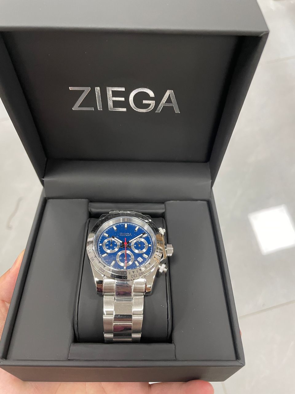 Ziega mens Chronograph watch with a blue face